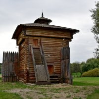 Башня Братского острога. Музей Деревянного зодчества в Коломенском :: Александр Качалин