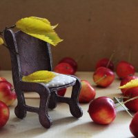 Пора красных яблок. :: Нина Сироткина 