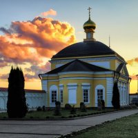 закат на Троице Сергеев Варницкий монастырь :: Георгий А