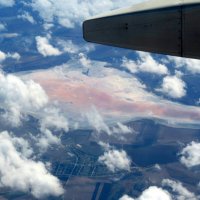 Под крылом самолета Розовое озеро :: Ната Волга