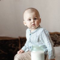 малыш с молоком :: Анастасия Борисова