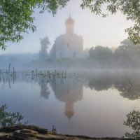 В дымке туманной Руси отражения :: Igor Andreev