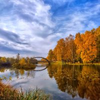 Осенний парк. :: Oleg S 