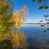 Вид на озеро :: Vladimbormotov 