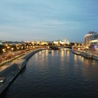 Москва река и вечер :: Юлия 