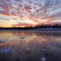 Рассвет на Дичковском озере :: Денис Бочкарёв