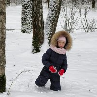 Детская радость снегопаду. :: Милешкин Владимир Алексеевич 