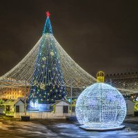 Новогодняя ёлка на главной площади Белгорода - 2021г :: Игорь Сарапулов