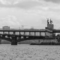 Киев, мост Днепр :: Олег 