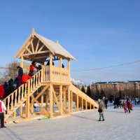 Был день прогулки по зиме в городе :: Вадим Поботаев