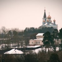 Вид на храм. :: Михаил Полыгалов