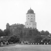Выборгский замок в 1985 году :: Николай 