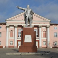 Новочеркасск. Памятник В.И. Ленину. :: Пётр Чернега