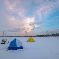 "Очень хочется поймать золотую рыбку!" :: Михаил "Skipper"