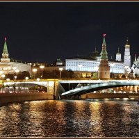Москва вечерняя.  Вид на Кремль с палубы теплохода. :: Лариса Масалкова