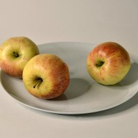 Три яблока. :: Любитель 