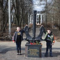 Великие Луки, в городском парке, 26 марта 2021 года... :: Владимир Павлов