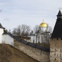 Монастырь в крепости :: Зуев Геннадий 