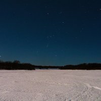 Созвездие Орион над рекой Ухта, конец марта. :: Николай Зиновьев