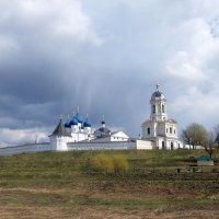 И свет божественный над куполами. :: Люба 