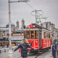 Красный трамвай с площади Таксим :: Ирина Лепнёва
