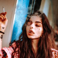 Девушка с сигаретой :: Алексей Павлов