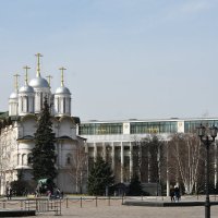 Патриарший дворец, церковь Двенадцати апостолов, Государственный Кремлёвский дворец (Дворец Съездов) :: Наташа *****