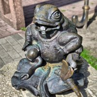 скульптура лягушки :: юрий иванов 