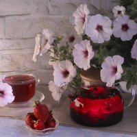 Красный чай каркадэ :: Irene Irene