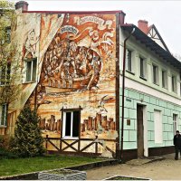 Светлогорск, роспись на здании. :: Валерия Комова