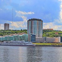 Чебоксарский речной порт. :: Михаил Николаев