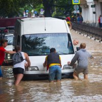 Наводнение в Ялте :: Сергей Титов