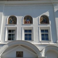 Фрагмент фасада Храма Святых Петра и Павла... :: Наталия Павлова