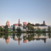 Новодевичий монастырь :: Andrey Lomakin