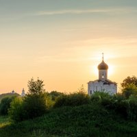 Церковь Покрова на Нерли :: Руслан Комаров