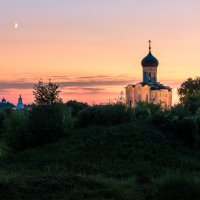 Церковь Покрова на Нерли :: Руслан Комаров