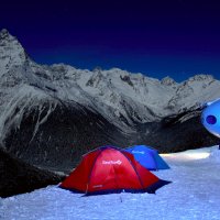 Палатки спасателей в горах :: Григорий 