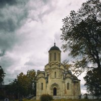Церковь Рублева. :: Екатерина Рябинина