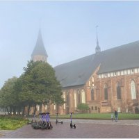 Кафедральный собор в тумане. :: Валерия Комова