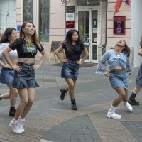 Танцы на улице(6) :: Александр Степовой 