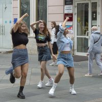 Танцы на улице(7) :: Александр Степовой 