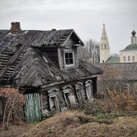 Тутаев, левый берег, в пасмурный октябрьский день :: Николай Белавин