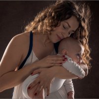 Мать и дитя :: Андрей Иванов