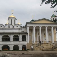 Спасо-Преображенский собор и церковь Ярославских Чудотворцев (справа) :: Сергей Лындин