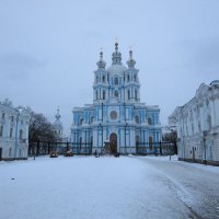 Бело-голубой Смольный монастырь . :: ЛЮДМИЛА 