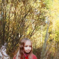 Дочка Мила в лесу :: Юлия 