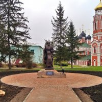 Памятник Святителю Николаю г. Болхов :: Елена Кирьянова