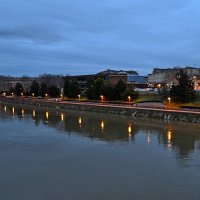 Вечер в городе :: Геннадий Пугачёв