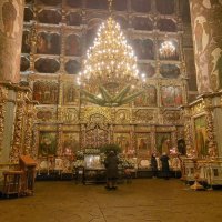 Рождество в большом храме Донского монастыря ( фото с телефона ) :: Константин Анисимов
