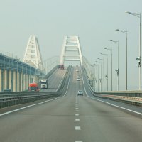 Крымский мост арки :: Сергей Титов